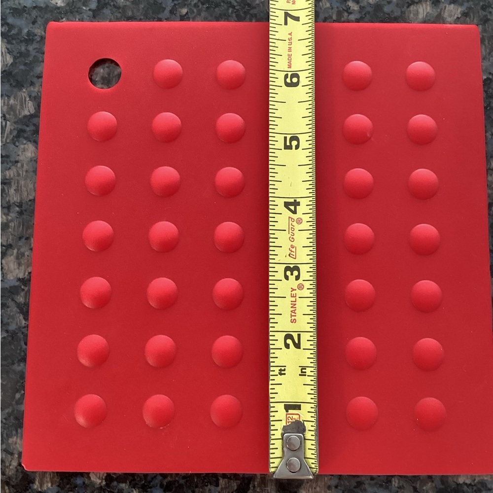 SET OF FOUR SILICONE POT HOLDERS - Picture 3 of 4